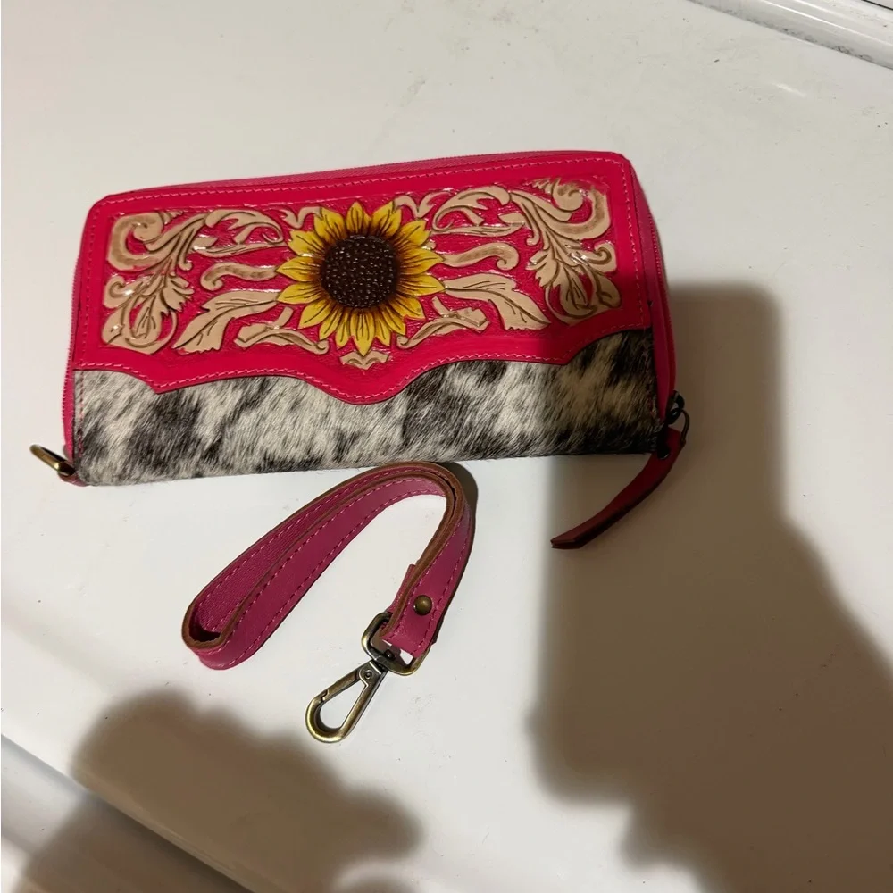 Pink Sunflower Accent Wristlet Wallet